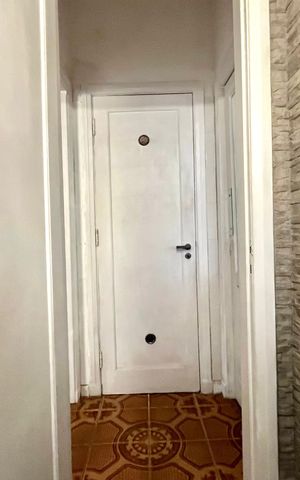 Casa à venda com 358m², 5 quartos e 4 vagas Casa à venda com 358m², 5 quartos e 4 vagasLavabo