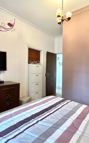 Casa à venda com 358m², 5 quartos e 4 vagas Casa à venda com 358m², 5 quartos e 4 vagasQuarto 1