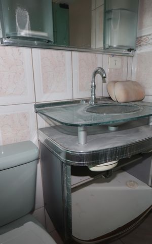 Casa para alugar com 320m², 4 quartos e 10 vagasBanheiro da Suíte
