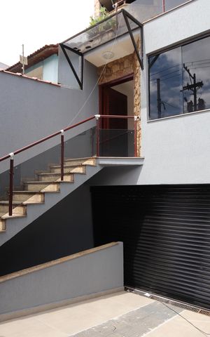 Casa para alugar com 320m², 4 quartos e 10 vagasEntrada