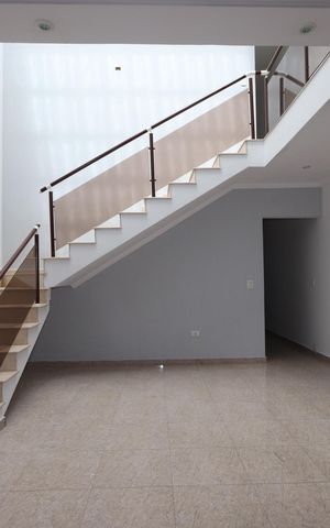 Casa para alugar com 320m², 4 quartos e 10 vagasSala