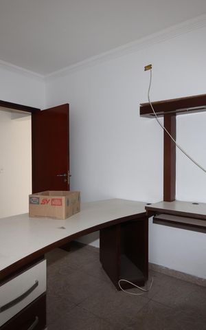 Casa para alugar com 320m², 4 quartos e 10 vagasEscritório