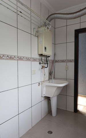 Casa para alugar com 320m², 4 quartos e 10 vagasLavanderia
