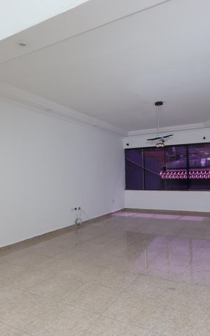 Casa para alugar com 320m², 4 quartos e 10 vagasSala