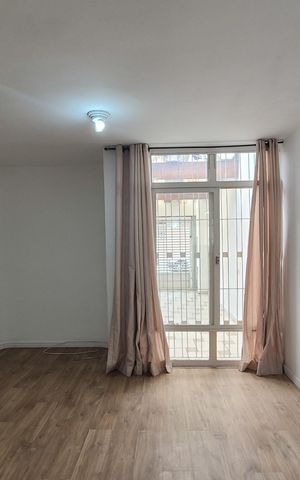 Casa para alugar com 126m², 3 quartos e 2 vagas Casa para alugar com 126m², 3 quartos e 2 vagasSala