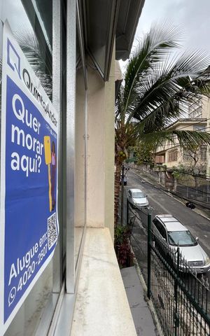Apartamento para alugar com 172m², 3 quartos e 1 vagaPlaquinha