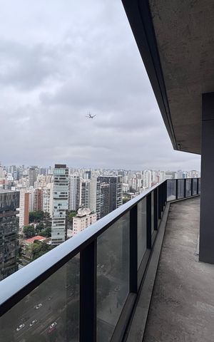 Apartamento à venda com 154m², 2 quartos e 2 vagas Apartamento à venda com 154m², 2 quartos e 2 vagasVaranda do Studio