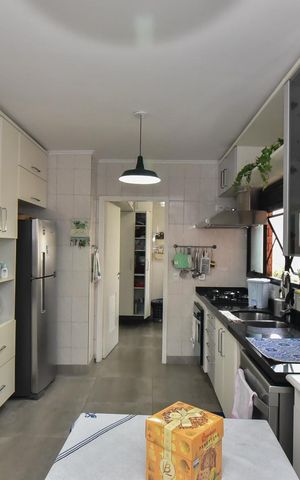 Apartamento à venda com 167m², 3 quartos e 3 vagasCozinha