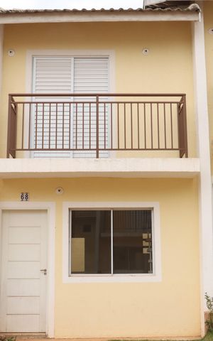 Casa de condomínio para alugar com 80m², 2 quartos e 1 vagaFachada