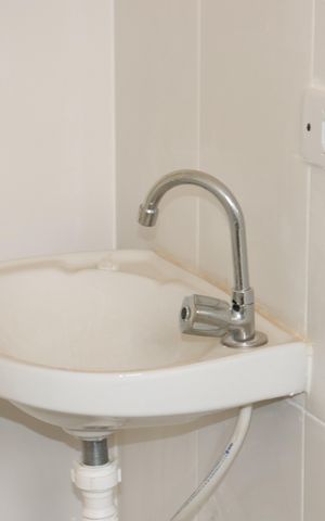 Casa de condomínio para alugar com 80m², 2 quartos e 1 vagaBanheiro Social