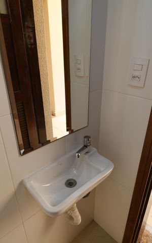 Casa à venda com 270m², 4 quartos e 3 vagasBanheiro de serviço