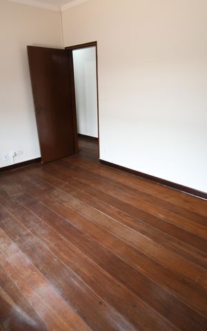 Casa à venda com 270m², 4 quartos e 3 vagasQuarto 2