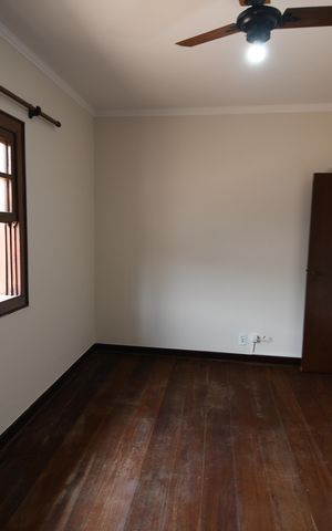 Casa à venda com 270m², 4 quartos e 3 vagasQuarto 2