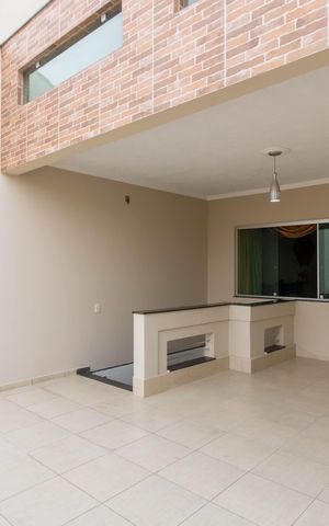 Casa à venda com 300m², 4 quartos e 2 vagasArea Externa
