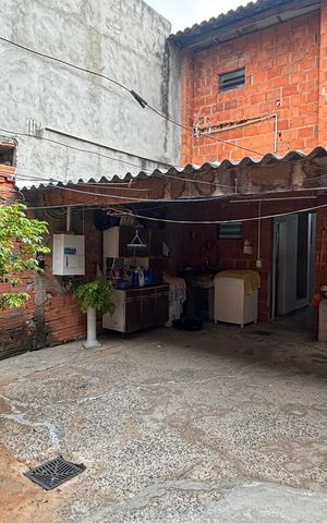 Casa à venda com 100m², 3 quartos e 2 vagas Casa à venda com 100m², 3 quartos e 2 vagasQuintal