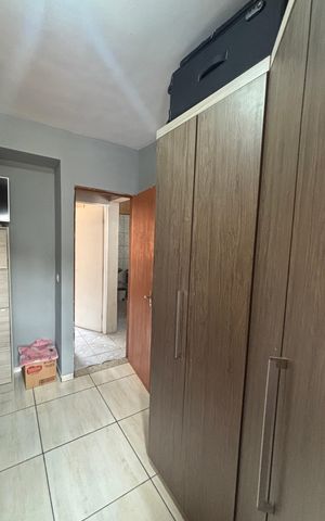 Casa à venda com 100m², 3 quartos e 2 vagas Casa à venda com 100m², 3 quartos e 2 vagasQuarto 2