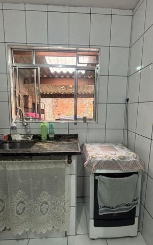 Casa à venda com 100m², 3 quartos e 2 vagas Casa à venda com 100m², 3 quartos e 2 vagasCozinha