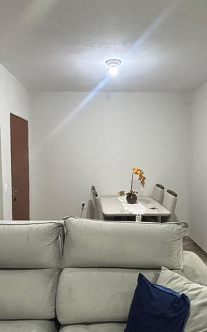 Casa à venda com 100m², 3 quartos e 2 vagas Casa à venda com 100m², 3 quartos e 2 vagasSala