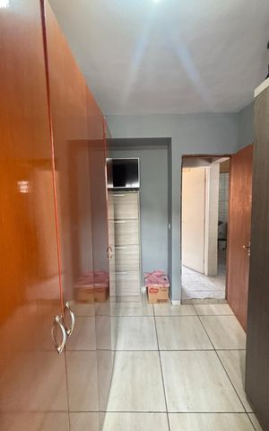 Casa à venda com 100m², 3 quartos e 2 vagas Casa à venda com 100m², 3 quartos e 2 vagasQuarto 2
