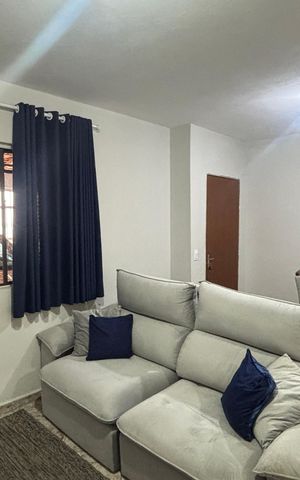 Casa à venda com 100m², 3 quartos e 2 vagas Casa à venda com 100m², 3 quartos e 2 vagasSala