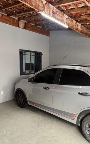 Casa à venda com 100m², 3 quartos e 2 vagas Casa à venda com 100m², 3 quartos e 2 vagasGaragem