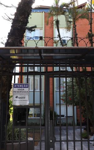 Apartamento à venda com 196m², 4 quartos e 2 vagasEntrada do Prédio
