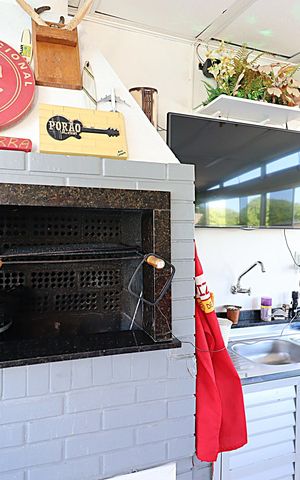 Apartamento à venda com 196m², 4 quartos e 2 vagasSalão de festas - Churrasqueira