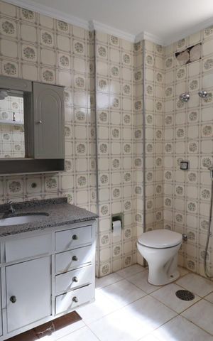 Apartamento para alugar com 134m², 4 quartos e 1 vaga Apartamento para alugar com 134m², 4 quartos e 1 vagaBanheiro da Suíte