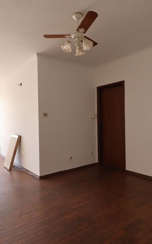 Apartamento para alugar com 134m², 4 quartos e 1 vaga Apartamento para alugar com 134m², 4 quartos e 1 vagaSala