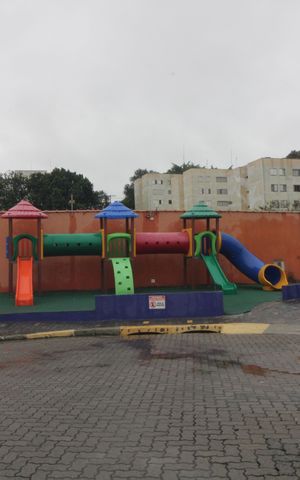Casa à venda com 212m², 5 quartos e 4 vagasÁrea comum