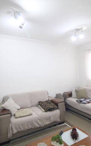 Casa à venda com 212m², 5 quartos e 4 vagasSala