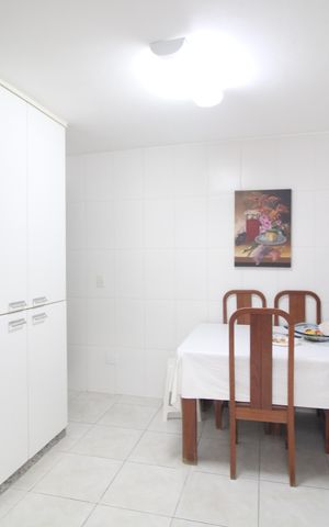 Casa à venda com 212m², 5 quartos e 4 vagasCozinha