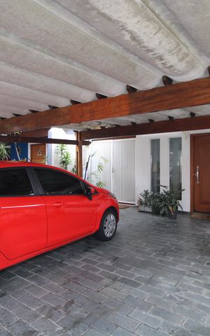 Casa à venda com 212m², 5 quartos e 4 vagasÁrea comum
