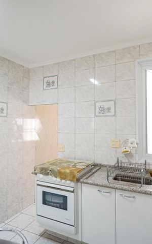 Casa à venda com 450m², 6 quartos e 4 vagas Casa à venda com 450m², 6 quartos e 4 vagasCasa 1 - Cozinha 1
