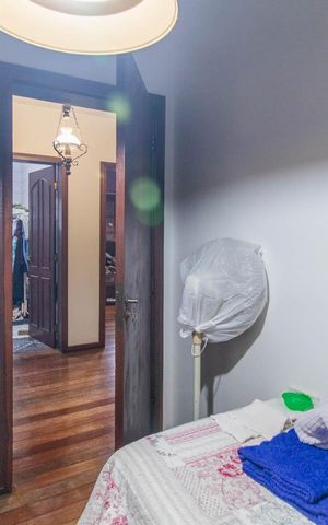 Casa à venda com 412m², 2 quartos e 4 vagasQuarto 4