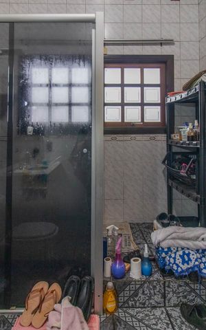 Casa à venda com 412m², 2 quartos e 4 vagasBanheiro Social