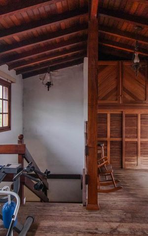 Casa à venda com 412m², 2 quartos e 4 vagasTerraço