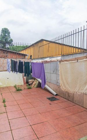 Casa à venda com 412m², 2 quartos e 4 vagasQuintal