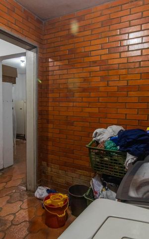 Casa à venda com 412m², 2 quartos e 4 vagasÁrea de Serviço