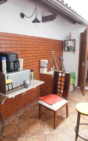 Casa à venda com 318m², 5 quartos e 2 vagasÁrea de Serviço