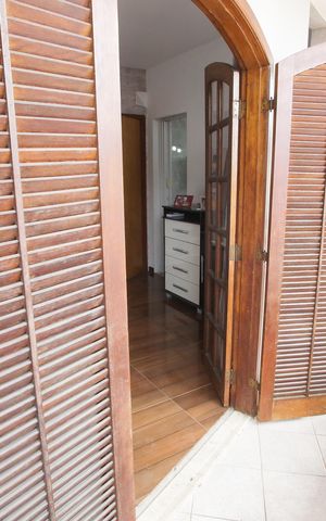 Casa à venda com 318m², 5 quartos e 2 vagasVaranda da  Suíte 3