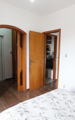 Casa à venda com 318m², 5 quartos e 2 vagasQuarto  Suíte 4