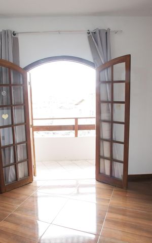 Casa à venda com 318m², 5 quartos e 2 vagasQuarto Suíte 3