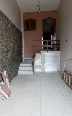 Casa à venda com 318m², 5 quartos e 2 vagasGaragem