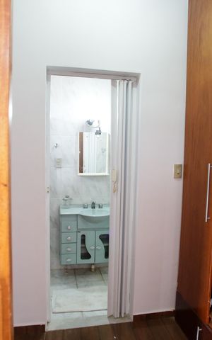 Casa à venda com 318m², 5 quartos e 2 vagasCloset da  Suíte 4