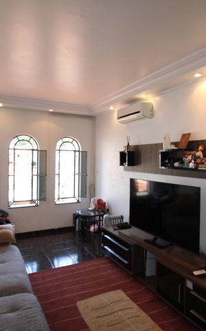 Casa à venda com 137m², 3 quartos e 2 vagasSala