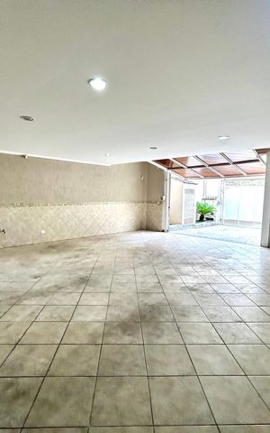 Casa à venda com 427m², 4 quartos e 5 vagasGaragem