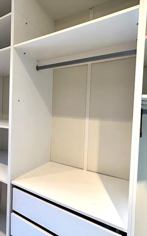 Casa à venda com 427m², 4 quartos e 5 vagasCloset da Suíte 1