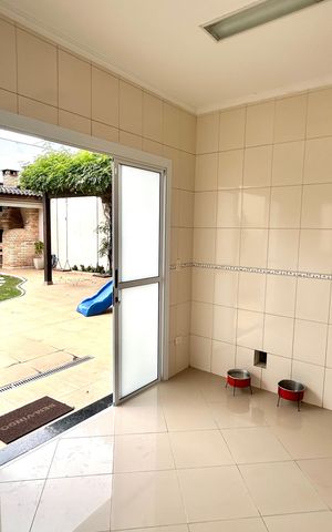 Casa à venda com 427m², 4 quartos e 5 vagasÁrea de Serviço