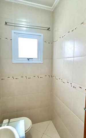 Casa à venda com 427m², 4 quartos e 5 vagasLavabo 1